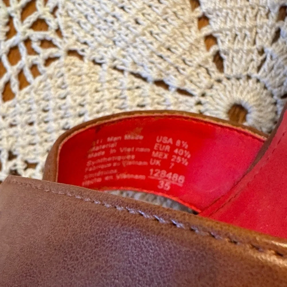 American Eagle Outfitters Women's Brown Sandals, size 8.5 - Picture 9 of 9